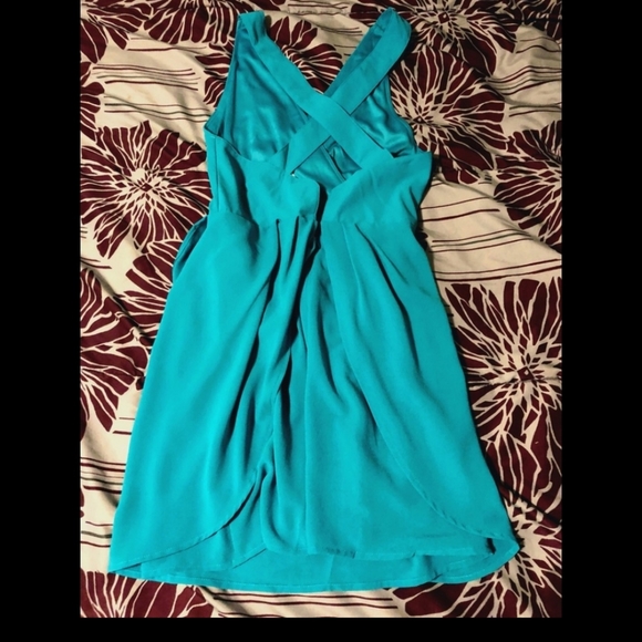 Tobi: Teal dress with crisscross back. - Picture 2 of 11